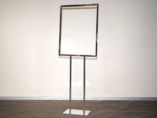 609A- Poster holder 22'' x 28'' / 22'' x 28'' Sign Holder